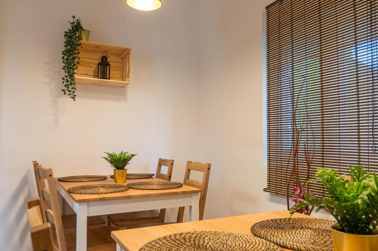 Casa Lopez Bed & Breakfast อาบีเลส ภายนอก รูปภาพ